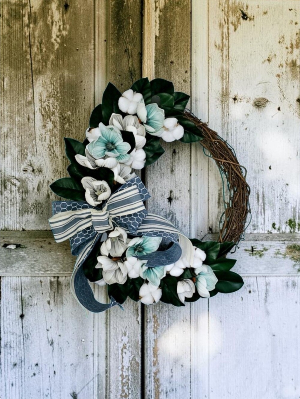 Farmhouse Magnolia wreath